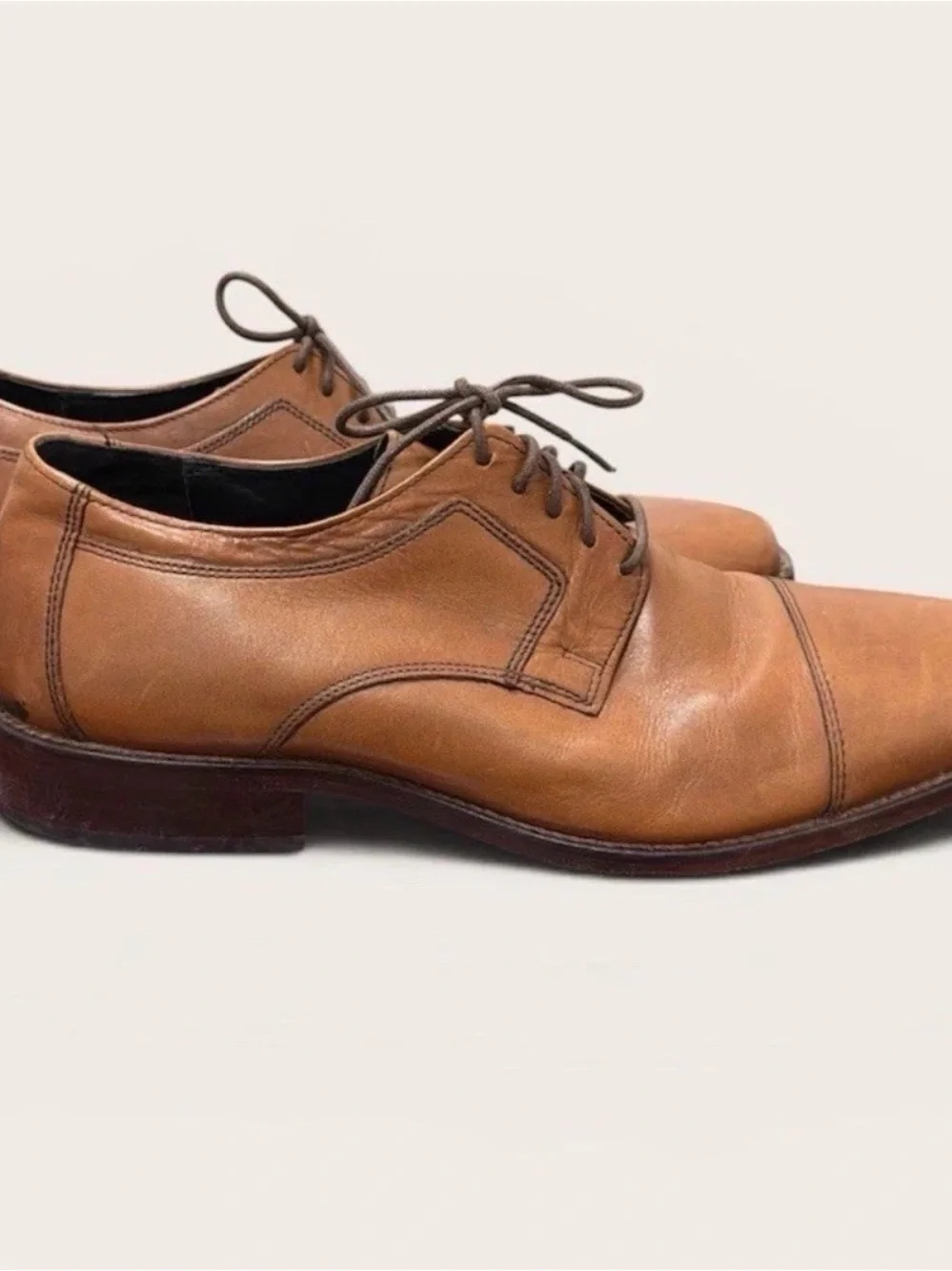 Johnston & Murphy Classic Men's Tan Leather Cap-Toe Derby Shoes